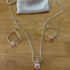 Kendra scott necklace and earings set
